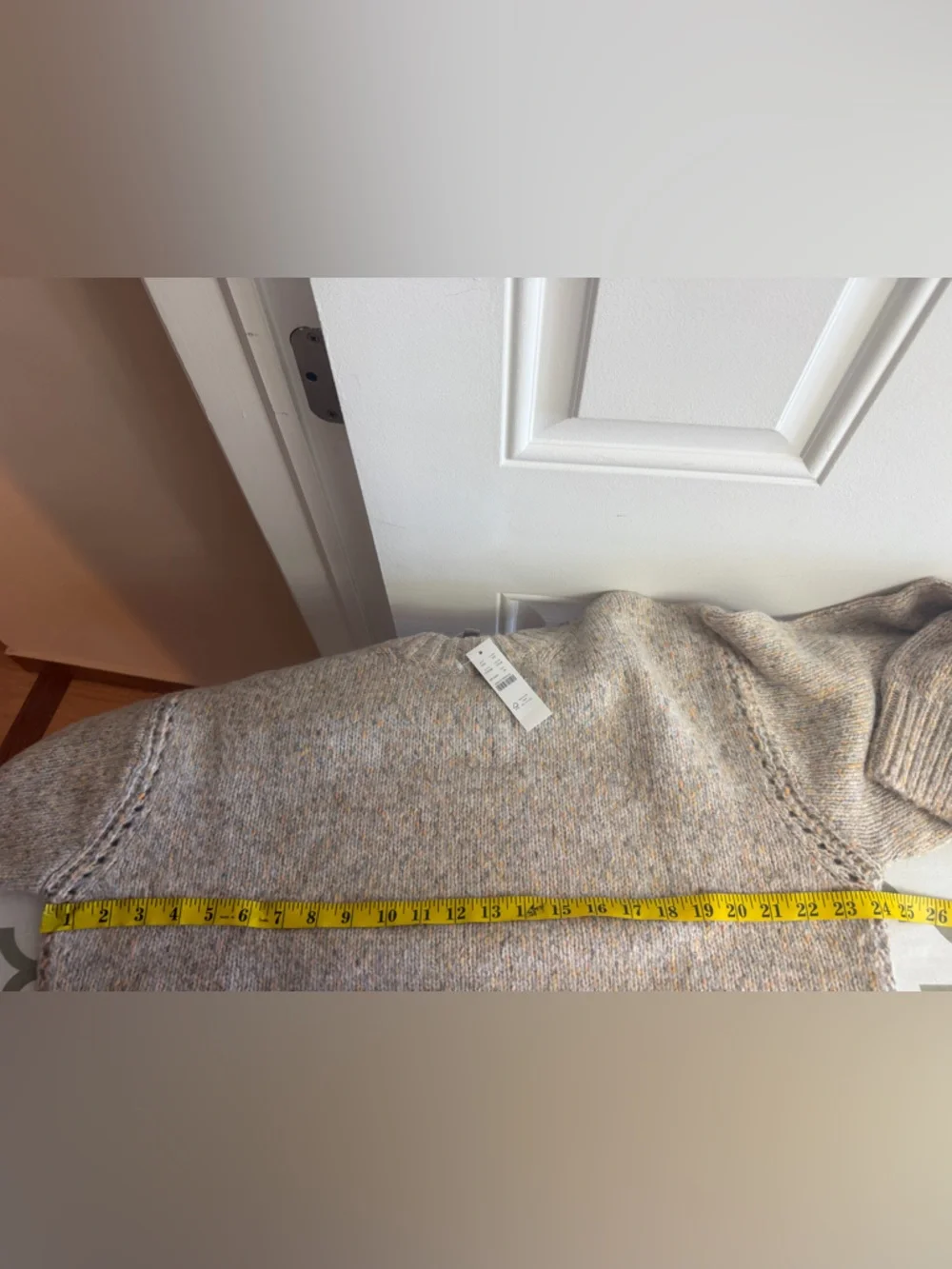 J.Crew Relaxed crewneck pullover NWT Size M - Picture 3 of 10